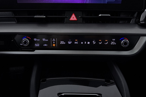 Kia Sportage 1.6 T-GDi Plug-in Hybrid AWD DynamicPlusLine (PANORAMADAK, TREKHAAK, STOEL/STUUR VERWARMING, CAMERA, ELEKTR STOELEN)