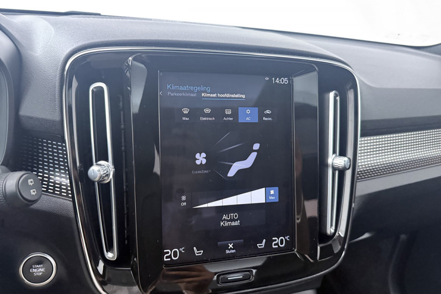 Volvo XC40 2.0 B4 Inscription (PANORAMADAK, TREKHAAK, STOEL/STUUR VERWARMING, CAMERA, PARKEERSENSOREN)