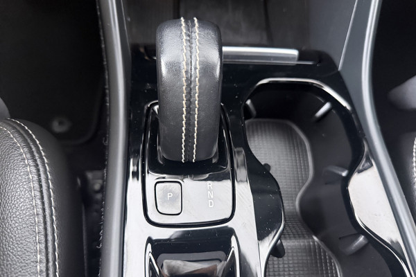 Volvo XC40 2.0 B4 Inscription (PANORAMADAK, TREKHAAK, STOEL/STUUR VERWARMING, CAMERA, PARKEERSENSOREN)