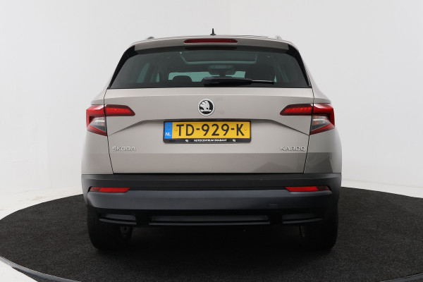 Škoda Karoq 1.5 TSI ACT Ambition Business (PANORAMADAK, STOELVERWARMING, NAVIGATIE, PARKEERSENSOREN)