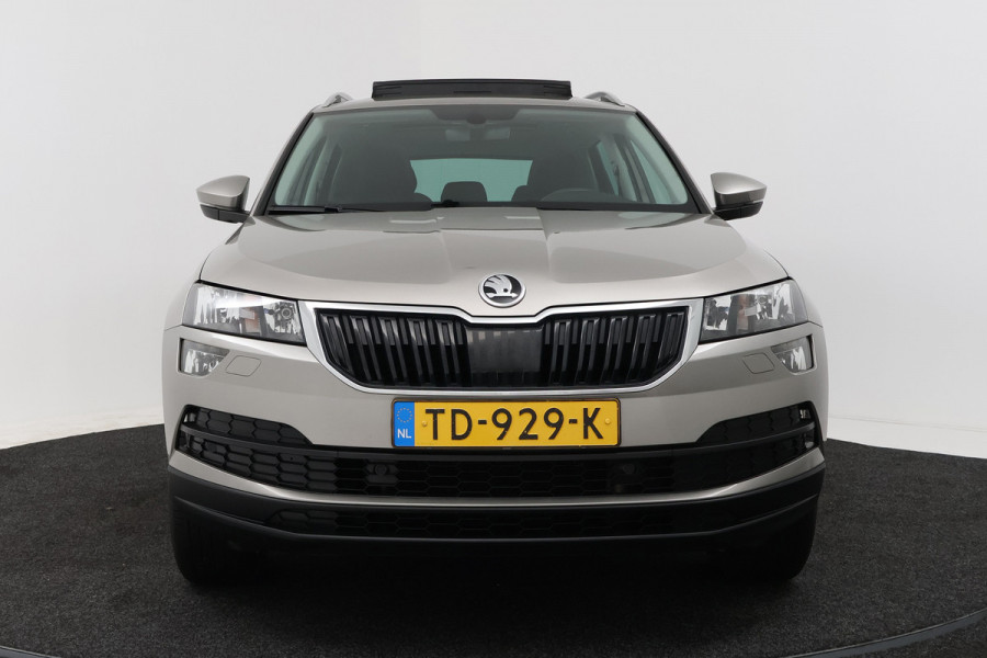 Škoda Karoq 1.5 TSI ACT Ambition Business (PANORAMADAK, STOELVERWARMING, NAVIGATIE, PARKEERSENSOREN)