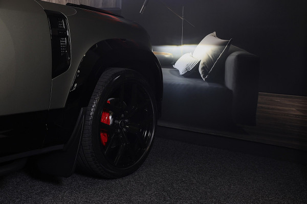 Land Rover Defender 110 2.0 P300e 110 X-Dynamic HSE / Head Up / Memory / Elek Stoelen / Acc / Lane Assist / 360 Camera / Open Pano