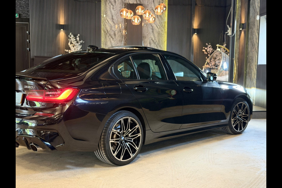 BMW 3-serie 330i M Sport|Full option