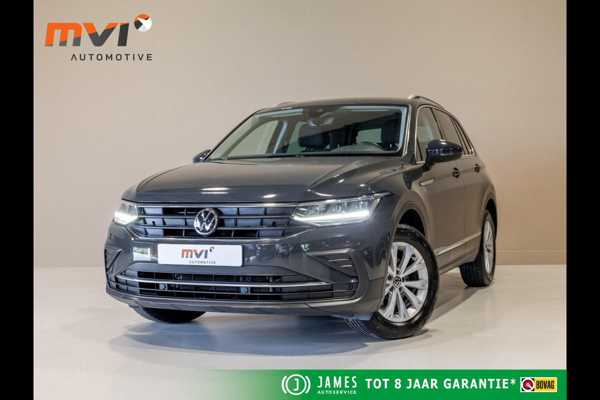 Volkswagen Tiguan 1.5 TSI Life Business / 150pk / Achteruitrij camera / Stoel en stuur verwarming /