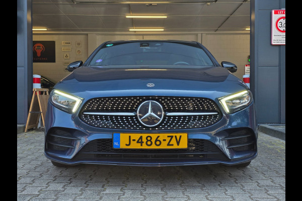Mercedes-Benz A-Klasse NAP !! / PANO / SFEER / BURMESTER / KEYLESS / CARPLAY / CAMERA / MEMORY / ALCANTARA / FLIPPERS / 19 INCH !