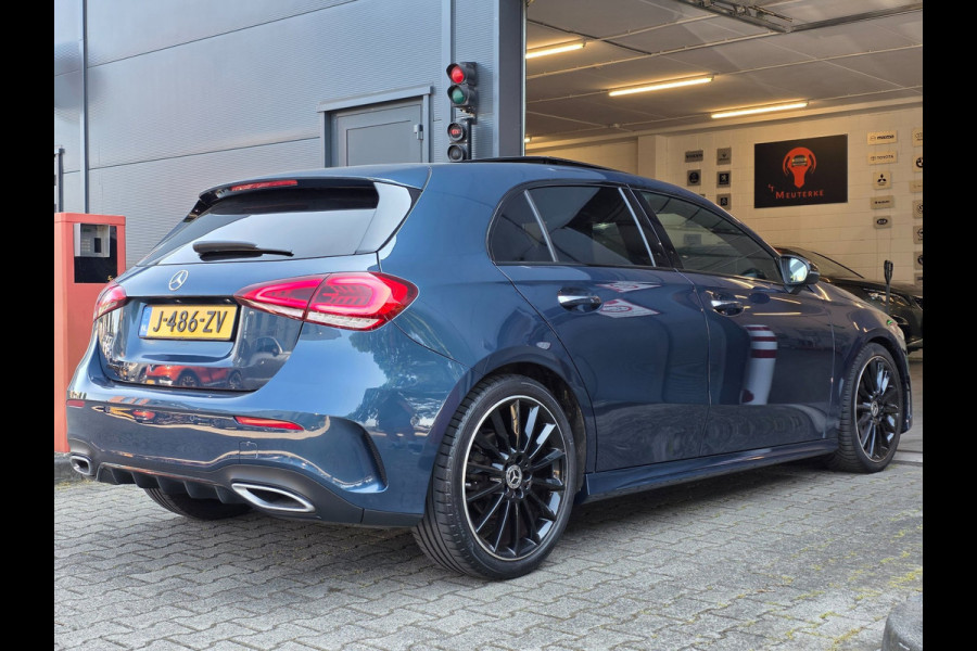 Mercedes-Benz A-Klasse NAP !! / PANO / SFEER / BURMESTER / KEYLESS / CARPLAY / CAMERA / MEMORY / ALCANTARA / FLIPPERS / 19 INCH !