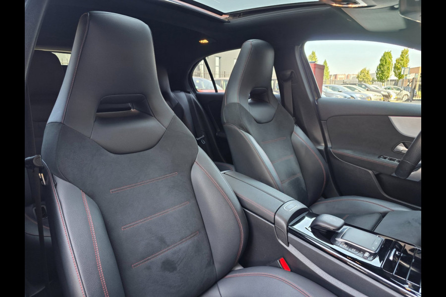 Mercedes-Benz A-Klasse NAP !! / PANO / SFEER / BURMESTER / KEYLESS / CARPLAY / CAMERA / MEMORY / ALCANTARA / FLIPPERS / 19 INCH !