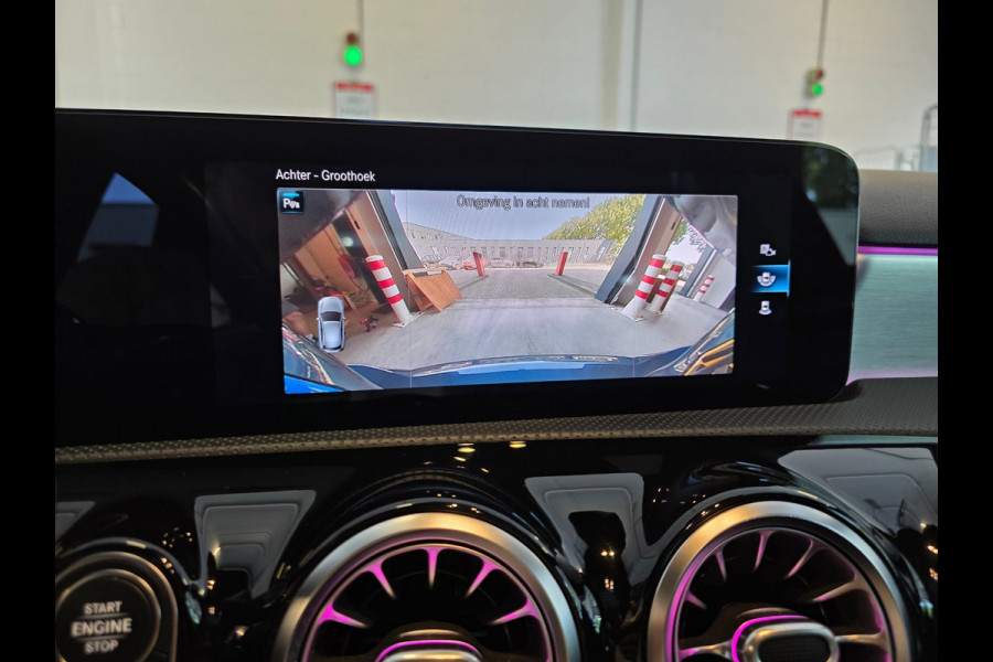 Mercedes-Benz A-Klasse NAP !! / PANO / SFEER / BURMESTER / KEYLESS / CARPLAY / CAMERA / MEMORY / ALCANTARA / FLIPPERS / 19 INCH !