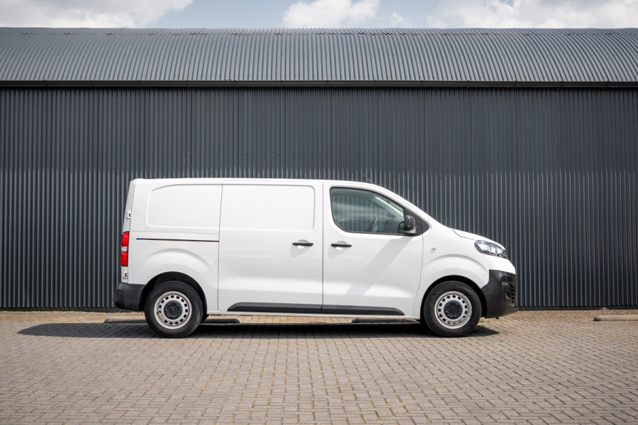 Opel Vivaro 1.5 L2H1 | 3-Zits | 1e Eigenaar | Cruise | Airco