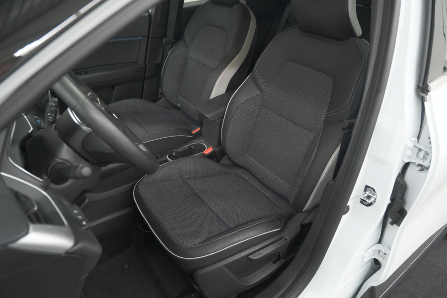 Renault Captur 1.6 E-Tech full hybrid 145 techno | Camera | Parkeersensoren | Climate control | Keyless