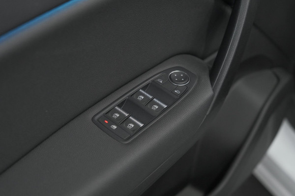 Renault Captur 1.6 E-Tech full hybrid 145 techno | Camera | Parkeersensoren | Climate control | Keyless