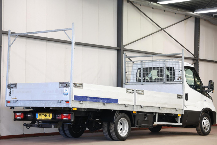Iveco Daily 35C18H 3.0 AUTOMAAT TREKHAAK OPEN LAADBAK
