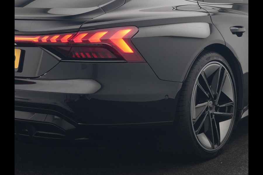 Audi e-tron GT 93 kWh 476pk Dealer O.H | Panodak | Head Up | Adaptive Cruise | Bang & Olufsen | 360 Camera | Lederen Sportstoelen Verwarmd & Ventilatie | Keyless | Blis | Navigatie | Virtual | DAB | 21"L.M |