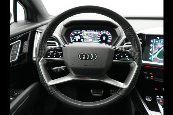 Audi Q4 e-tron 50 quattro S Line 82 kWh 299pk Dealer O.H | Trekhaak Af Fabriek | Panodak | Adaptive Cruise | Camera | Lederen Sportstoelen Memory & Verwarmd | Matrix LED | BLIS | Keyless | Navigatie | Virtual | DAB | 20"L.M |