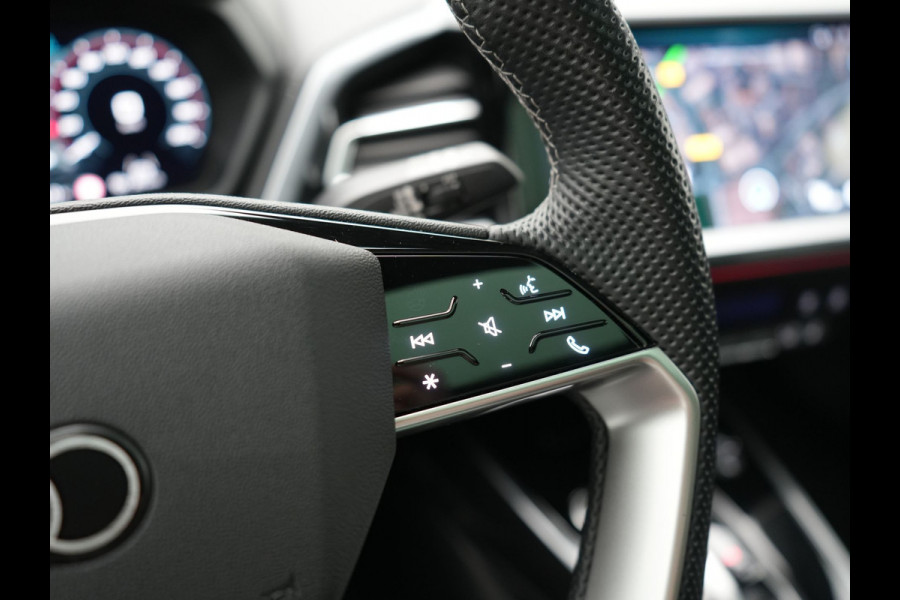 Audi Q4 e-tron 50 quattro S Line 82 kWh 299pk Dealer O.H | Trekhaak Af Fabriek | Panodak | Adaptive Cruise | Camera | Lederen Sportstoelen Memory & Verwarmd | Matrix LED | BLIS | Keyless | Navigatie | Virtual | DAB | 20"L.M |