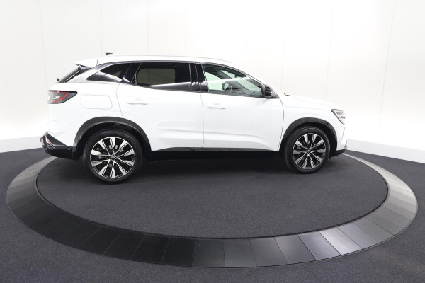 Renault Austral Mild Hybrid 160 X-tronic Techno | 1.800 kg trekvermogen | Trekhaak | Camera | Apple Carplay | Parkeersensoren