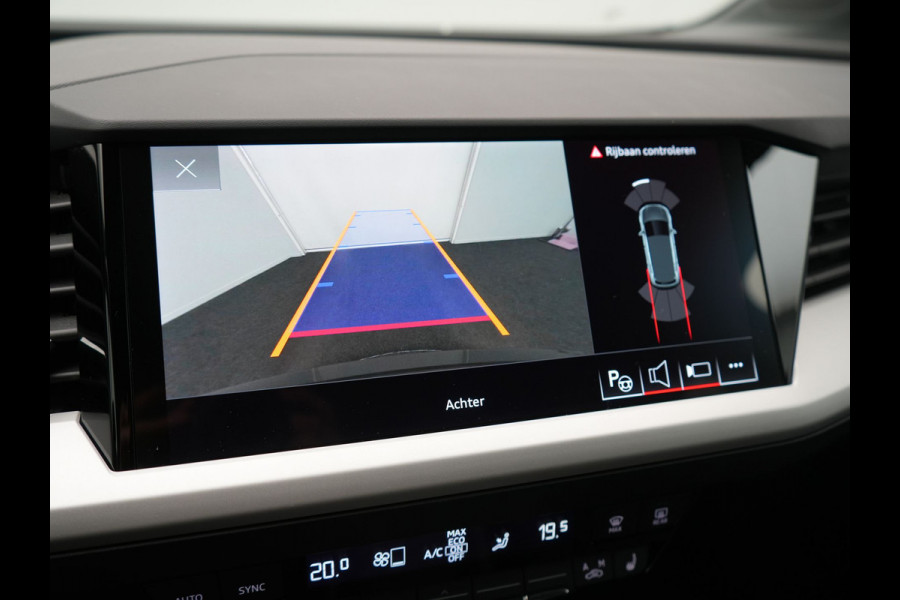 Audi Q4 e-tron 40 Edition 77 kWh 204pk Dealer O.H | Adaptive Cruise | Camera | Sportstoelen Verwarmd | BLIS | Keyless | Virtual | Navigatie | DAB | 19"L.M |