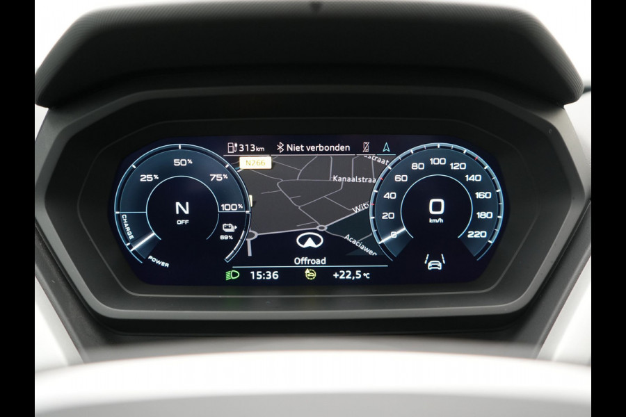Audi Q4 e-tron 40 Edition 77 kWh 204pk Dealer O.H | Adaptive Cruise | Camera | Sportstoelen Verwarmd | BLIS | Keyless | Virtual | Navigatie | DAB | 19"L.M |