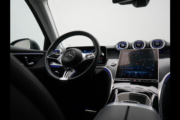 Mercedes-Benz GLC 300e 4MATIC Avantgarde PHEV 313pk Dealer O.H. | Camera | Lederen Sportstoelen Memory & Verwarmd | Sfeerverlichting | Apple Carplay | Blis | Navigatie | DAB | Cruise Control | 18"L.M |