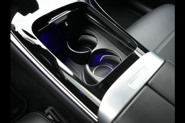 Mercedes-Benz GLC 300e 4MATIC Avantgarde PHEV 313pk Dealer O.H. | Camera | Lederen Sportstoelen Memory & Verwarmd | Sfeerverlichting | Apple Carplay | Blis | Navigatie | DAB | Cruise Control | 18"L.M |