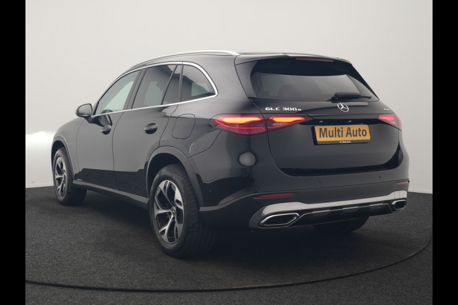 Mercedes-Benz GLC 300e 4MATIC Avantgarde PHEV 313pk Dealer O.H. | Camera | Lederen Sportstoelen Memory & Verwarmd | Sfeerverlichting | Apple Carplay | Blis | Navigatie | DAB | Cruise Control | 18"L.M |