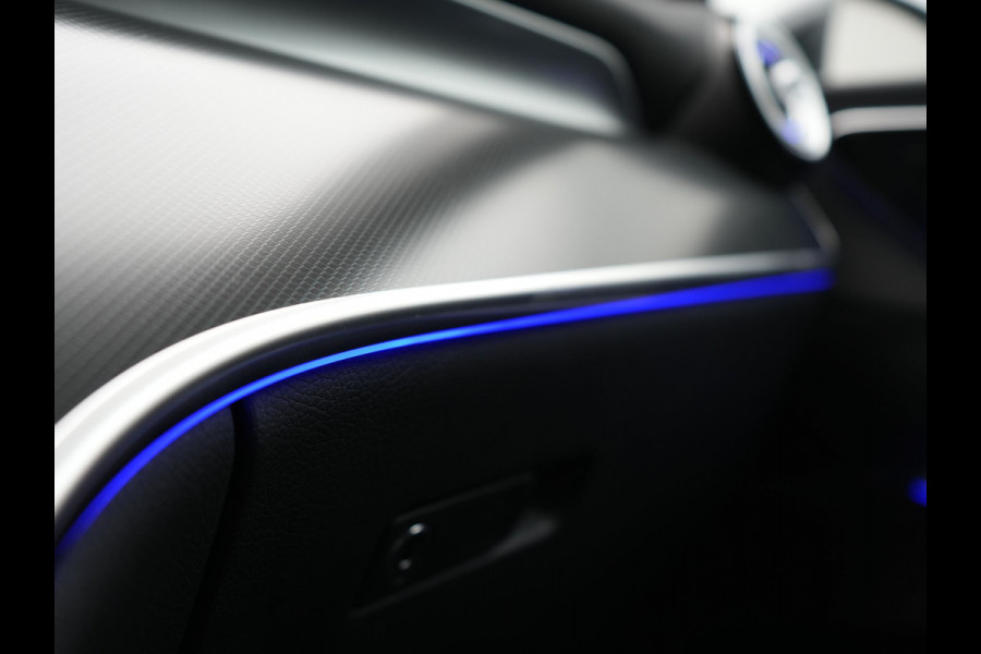 Mercedes-Benz GLC 300e 4MATIC Avantgarde PHEV 313pk Dealer O.H. | Camera | Lederen Sportstoelen Memory & Verwarmd | Sfeerverlichting | Apple Carplay | Blis | Navigatie | DAB | Cruise Control | 18"L.M |