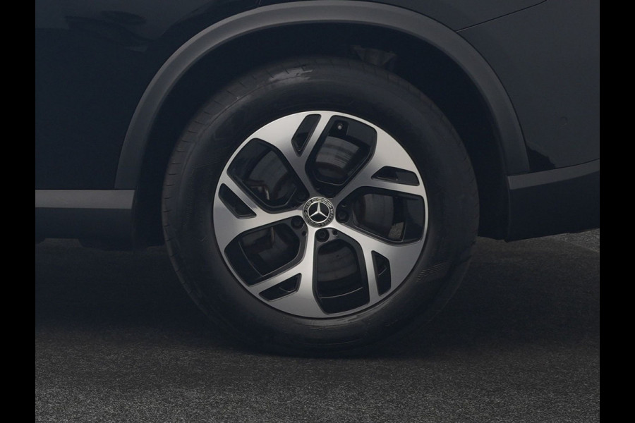 Mercedes-Benz GLC 300e 4MATIC Avantgarde PHEV 313pk Dealer O.H. | Camera | Lederen Sportstoelen Memory & Verwarmd | Sfeerverlichting | Apple Carplay | Blis | Navigatie | DAB | Cruise Control | 18"L.M |