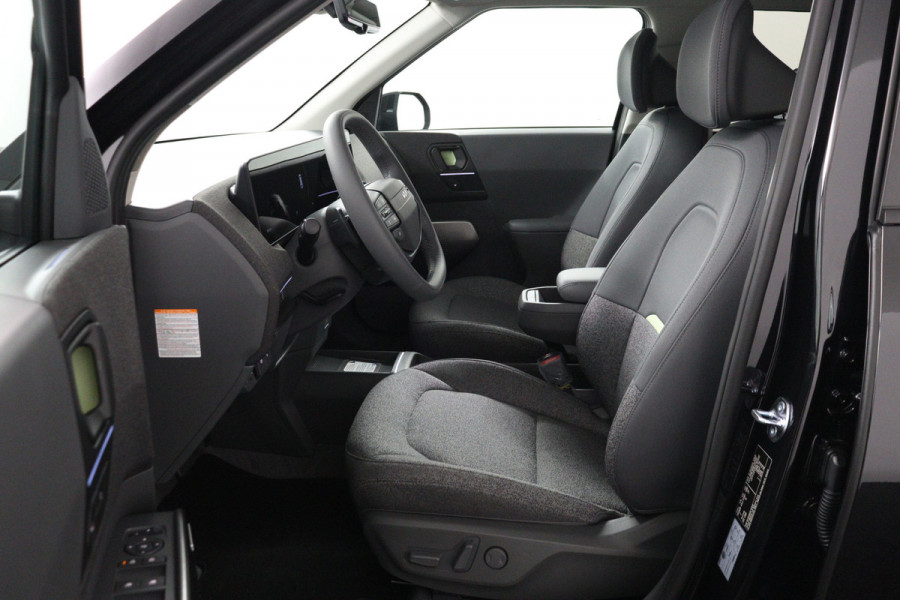 Kia EV2 Demo Edition 42.2 kWh Nu te bestellen! - Panorama dak - Elektrische bestuurderstoel - Harman Kardon - 7 jaar garantie