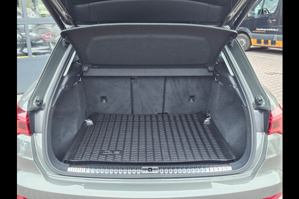 Audi Q3 35 TFSI S edition | Automaat | Navi | Pano | Virtual cockpit | Camera | Keyless |