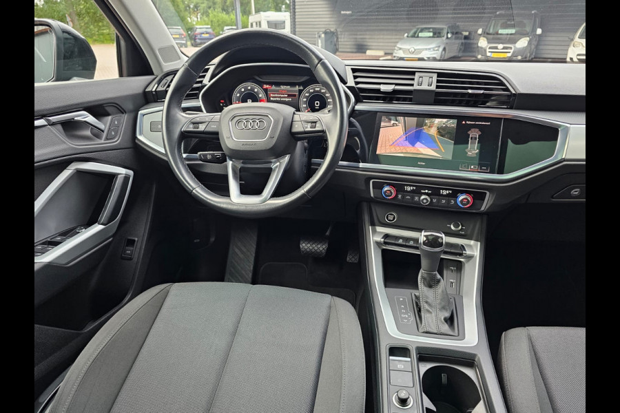 Audi Q3 35 TFSI S edition | Automaat | Navi | Pano | Virtual cockpit | Camera | Keyless |