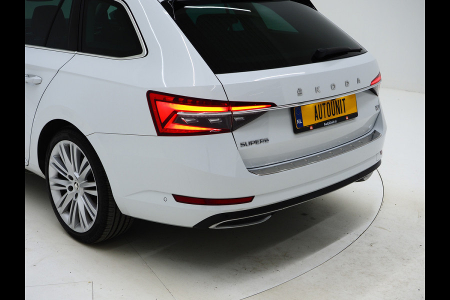 Škoda Superb Combi 1.4 TSI iV Laurin & Klement | Panoramadak | Leder | Trekhaak | Massage | Canton | Stoelkoeling | 360 | Memory