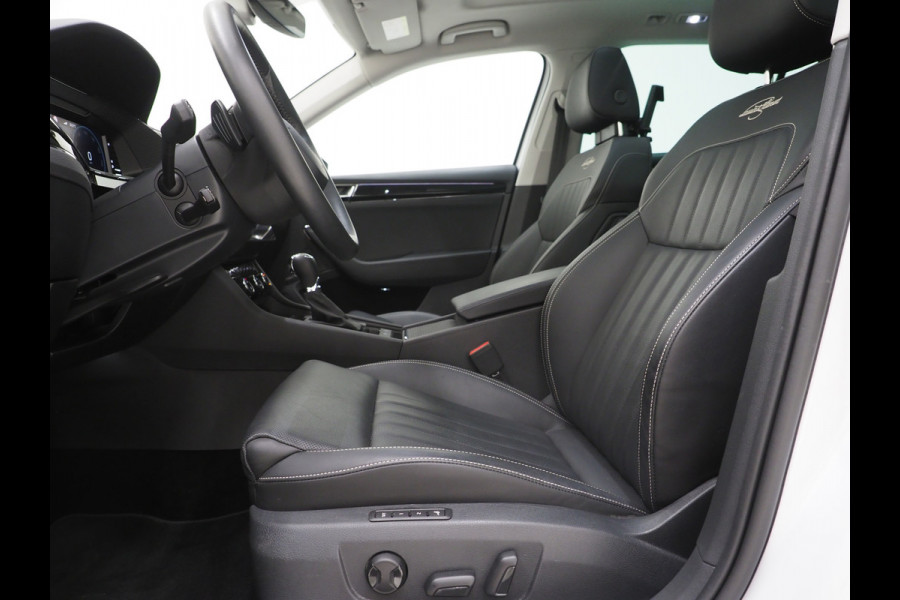 Škoda Superb Combi 1.4 TSI iV Laurin & Klement | Panoramadak | Leder | Trekhaak | Massage | Canton | Stoelkoeling | 360 | Memory