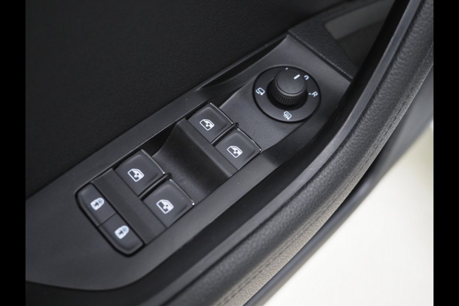 Škoda Superb Combi 1.4 TSI iV Laurin & Klement | Panoramadak | Leder | Trekhaak | Massage | Canton | Stoelkoeling | 360 | Memory