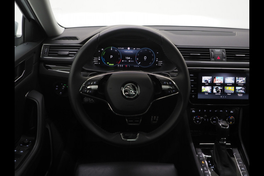 Škoda Superb Combi 1.4 TSI iV Laurin & Klement | Panoramadak | Leder | Trekhaak | Massage | Canton | Stoelkoeling | 360 | Memory