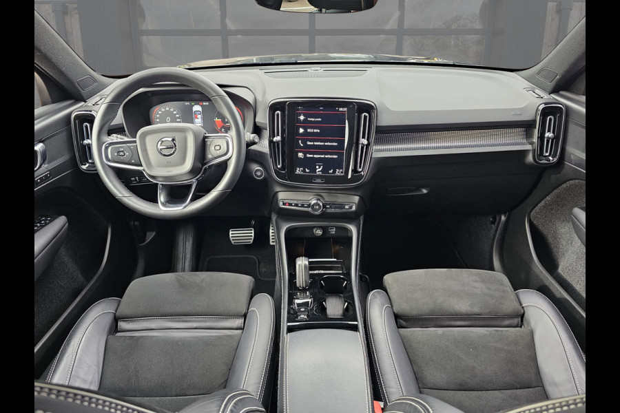 Volvo XC40 1.5 T4 Recharge R-Design PHEV | LED | Trekhaak | 360 camera | Elek. stoelen + mermory | Stoelverwarming | Alcantara |