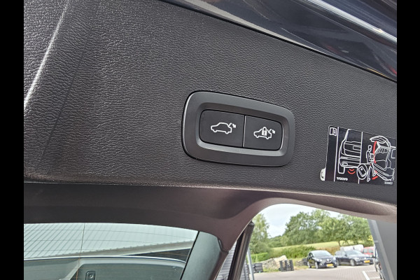 Volvo XC40 1.5 T4 Recharge R-Design PHEV | LED | Trekhaak | 360 camera | Elek. stoelen + mermory | Stoelverwarming | Alcantara |