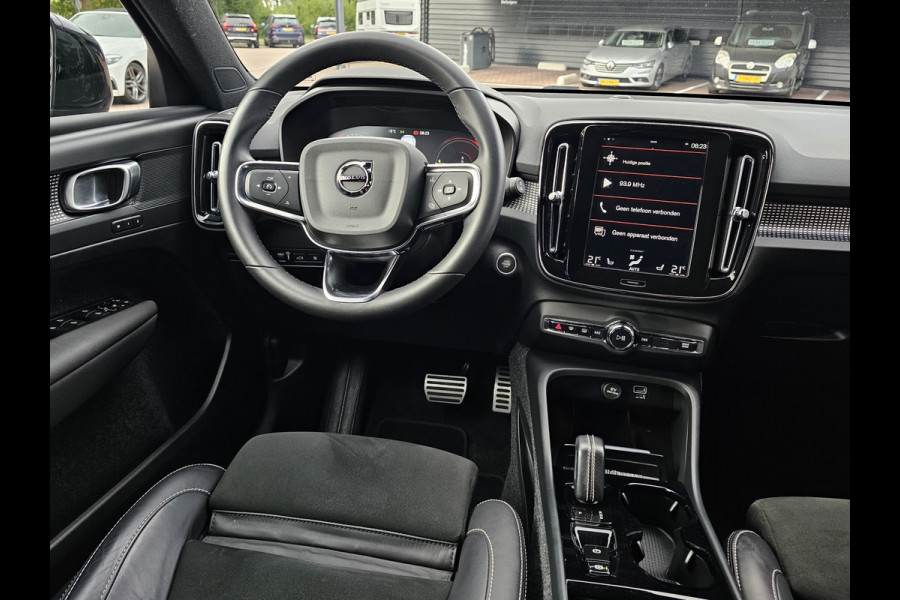 Volvo XC40 1.5 T4 Recharge R-Design PHEV | LED | Trekhaak | 360 camera | Elek. stoelen + mermory | Stoelverwarming | Alcantara |
