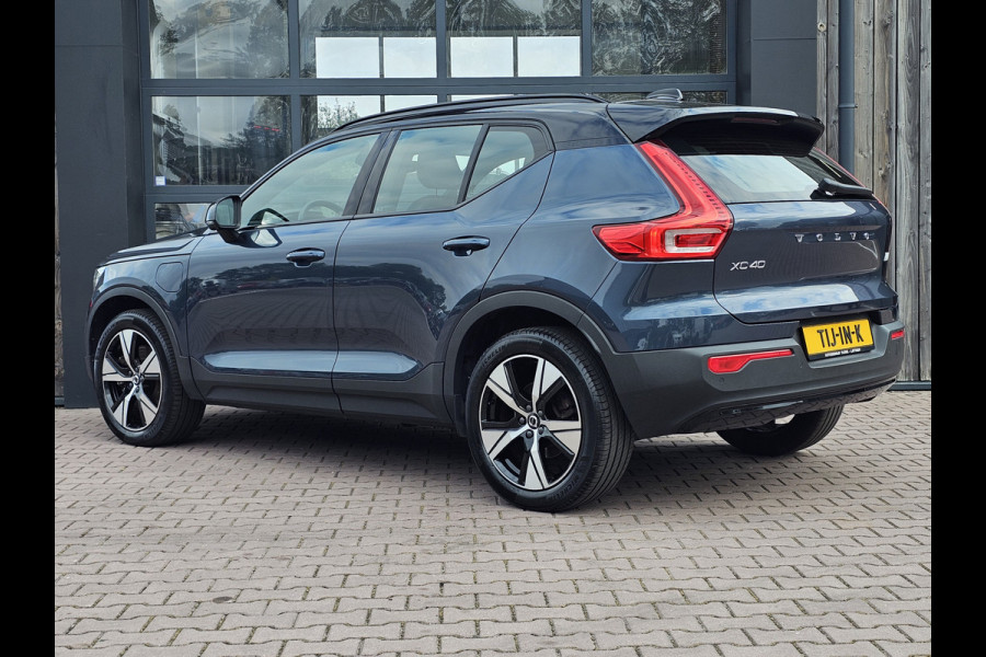 Volvo XC40 1.5 T4 Recharge R-Design PHEV | LED | Trekhaak | 360 camera | Elek. stoelen + mermory | Stoelverwarming | Alcantara |