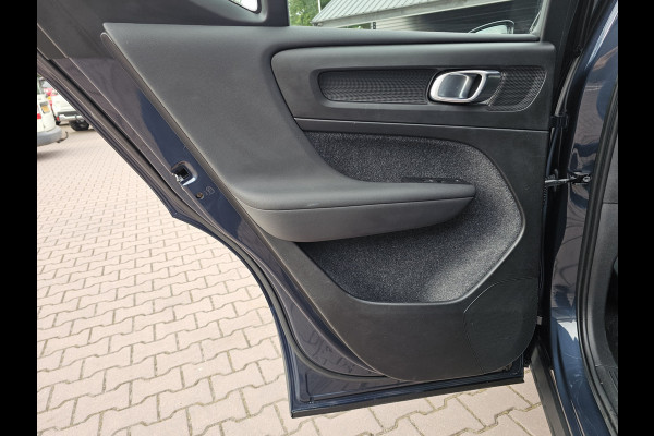 Volvo XC40 1.5 T4 Recharge R-Design PHEV | LED | Trekhaak | 360 camera | Elek. stoelen + mermory | Stoelverwarming | Alcantara |
