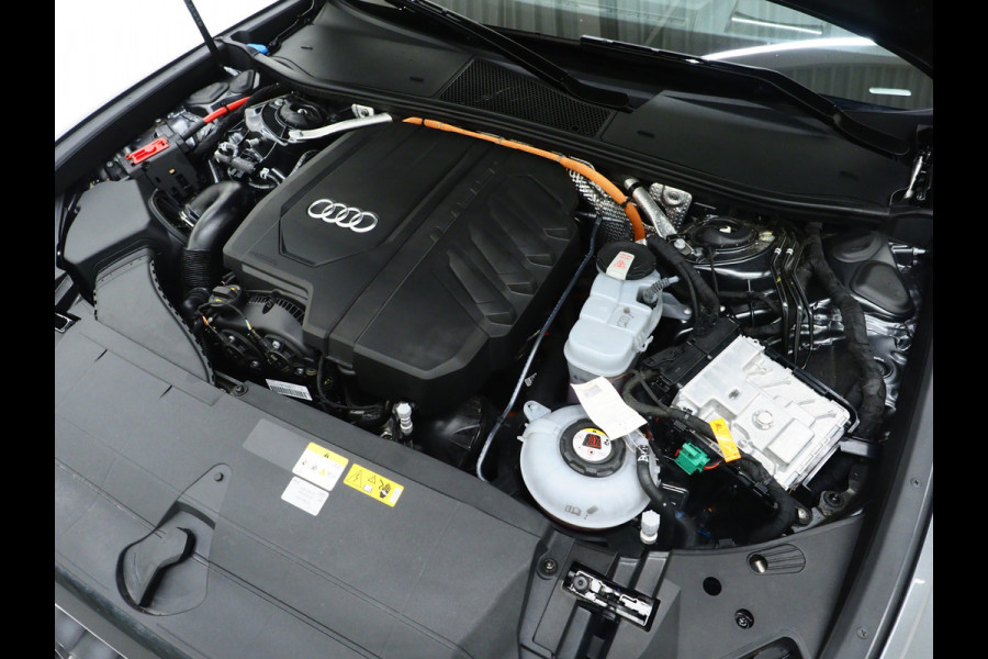 Audi A6 Avant 55 TFSI e quattro Competition Facelift | RS Sportstoelen | HUD | 360 | B&O Audio | Memory | Keyless | Adaptive Cruise | Carplay