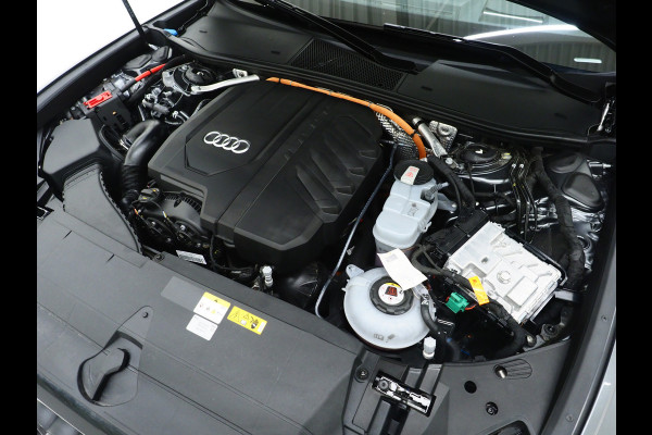 Audi A6 Avant 55 TFSI e quattro Competition Facelift | RS Sportstoelen | HUD | 360 | B&O Audio | Memory | Keyless | Adaptive Cruise | Carplay