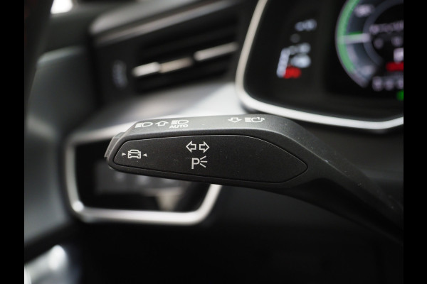 Audi A6 Avant 55 TFSI e quattro Competition Facelift | RS Sportstoelen | HUD | 360 | B&O Audio | Memory | Keyless | Adaptive Cruise | Carplay