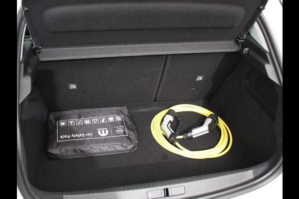 Opel CORSA-E Electric Automaat 50 kWh Climate Control Navigatie Apple Carplay/Android Auto Airco Digitale Cockpit Cruise Control Keyless start