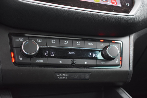 Seat Ibiza 1.0 TSI FR Business Intense Plus | STOELVERWARMING | ADAPT. CRUISE CONTROLE | BEATS | CAMERA | NAP | APPLE CARPLAY