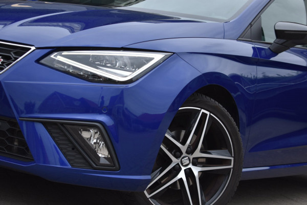 Seat Ibiza 1.0 TSI FR Business Intense Plus | STOELVERWARMING | ADAPT. CRUISE CONTROLE | BEATS | CAMERA | NAP | APPLE CARPLAY