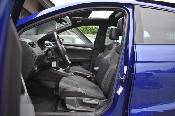Seat Ibiza 1.0 TSI FR Business Intense Plus | STOELVERWARMING | ADAPT. CRUISE CONTROLE | BEATS | CAMERA | NAP | APPLE CARPLAY