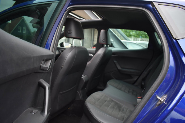 Seat Ibiza 1.0 TSI FR Business Intense Plus | STOELVERWARMING | ADAPT. CRUISE CONTROLE | BEATS | CAMERA | NAP | APPLE CARPLAY