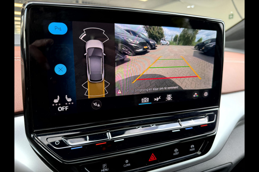 Volkswagen ID.4 Family 77 kWh SOH 91.7%, Panoramadak, Trekhaak, Camera, Stoelverwarming