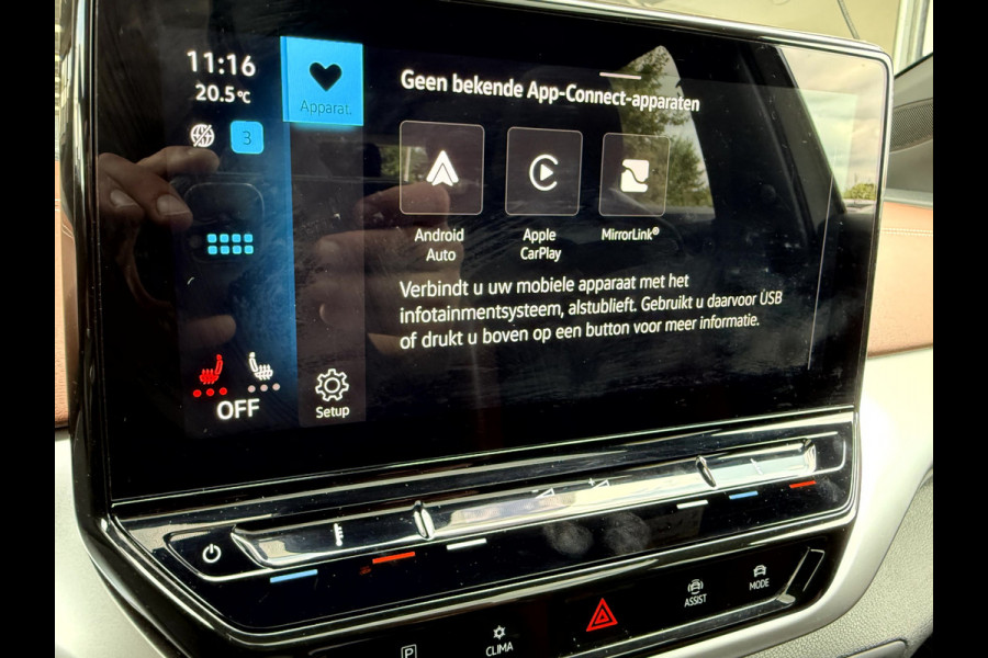 Volkswagen ID.4 Family 77 kWh SOH 91.7%, Panoramadak, Trekhaak, Camera, Stoelverwarming