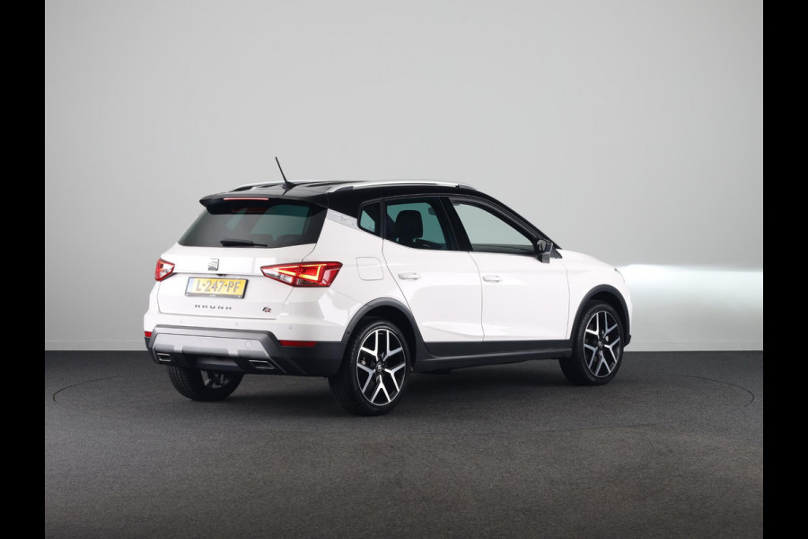 Seat Arona 1.0 TSI FR Limited Edition | Full map navigatie systeem | Climatronic | 18 inch LM-velgen | LED koplampen | Dodehoek detectie
